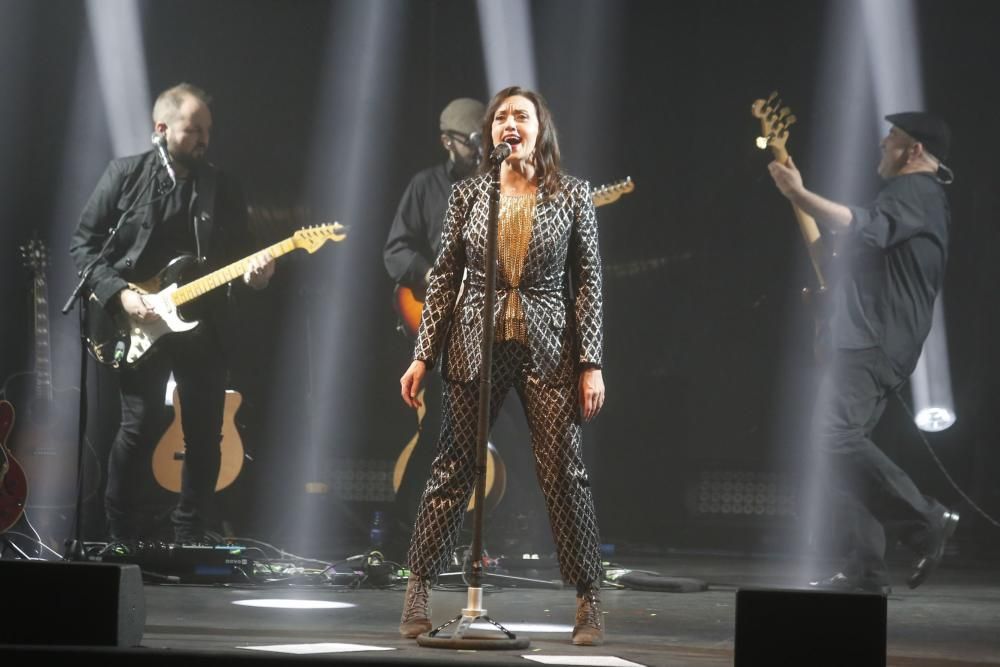 Concierto de Luz Casal en el teatro Palacio Valdés de Avilés