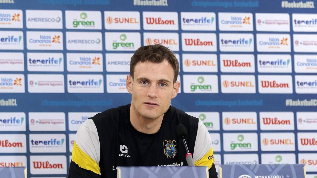 Tim Abromaitis, de La Laguna Tenerife, en sala de prensa.