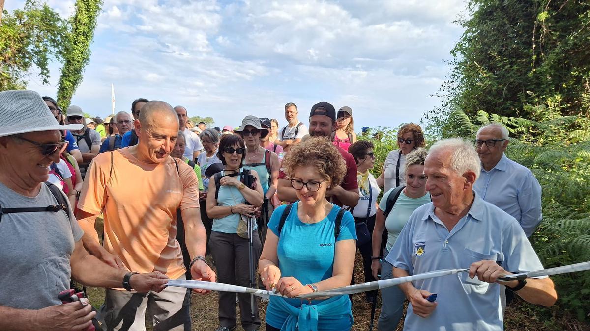 VÍDEO: La senda Costa Naviega reunió este domingo a alrededor de 1.700 participantes
