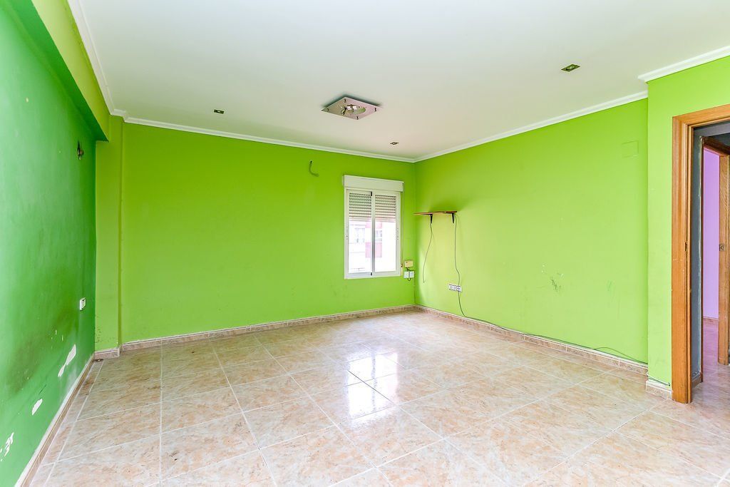 Piso a la venta en la calle Peris Celda por 92.200€