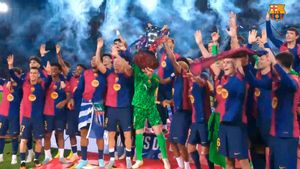 ¡Así fue el momento tan esperado! Los jugadores del Barça levantaron la copa de la Liga en Montjuïc