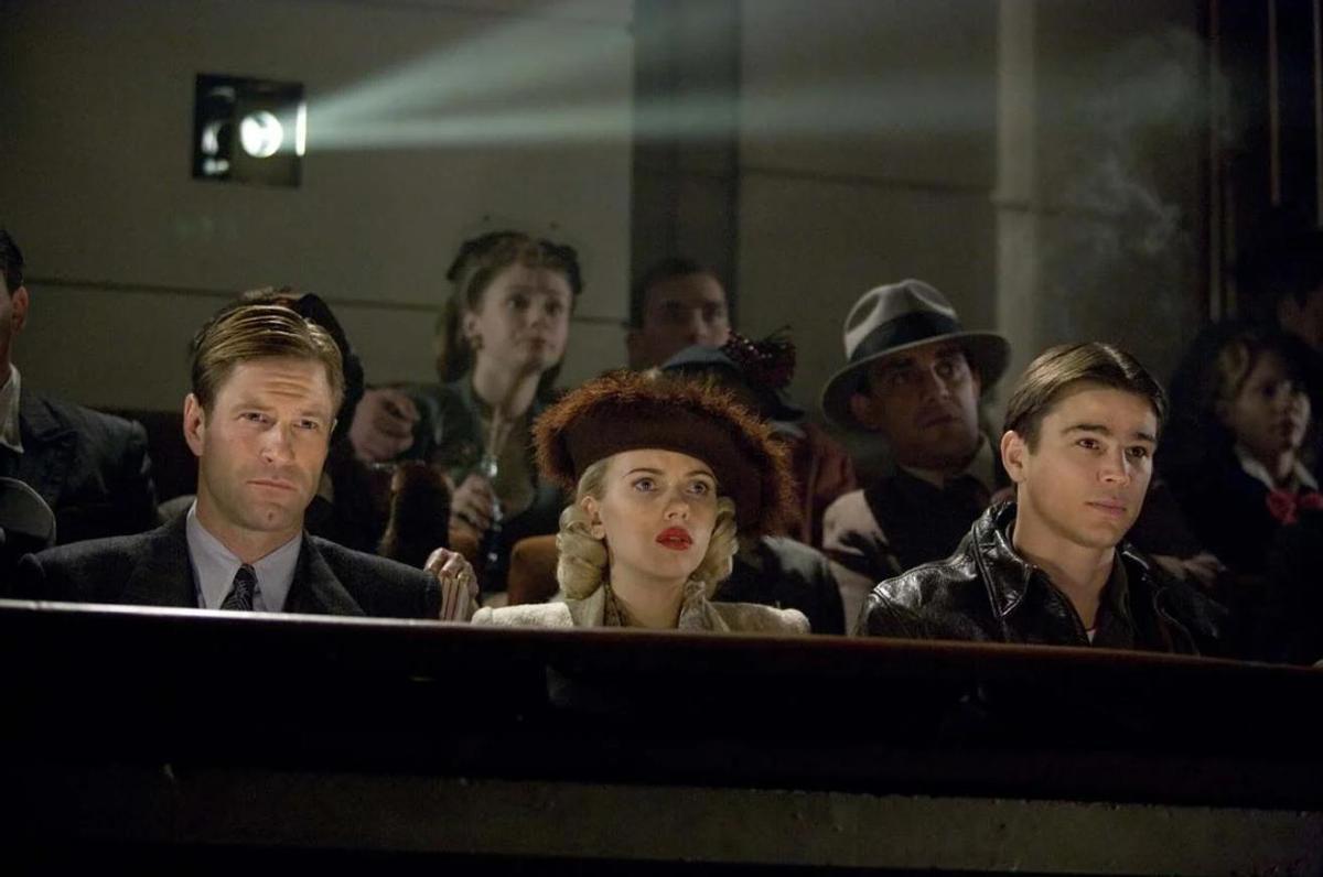 En 'La Dalia Negra' (2006), Brian de Palma llevó a la pantalla el célebre crimen, con Josh Harnett y Scarlett Johansson entre sus protagonistas.