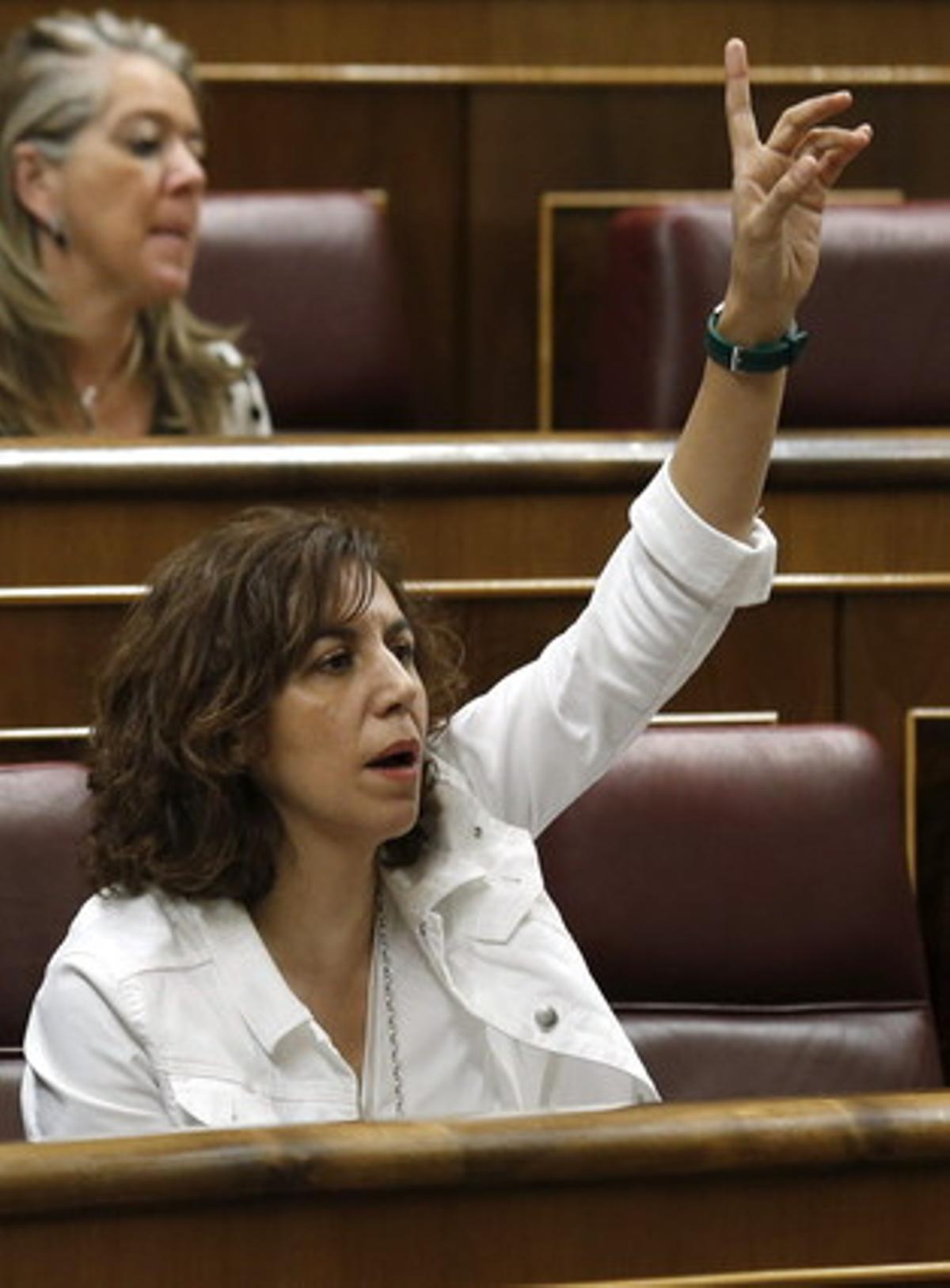 La diputada d’UPD Irene Lozano, en una sessió de control a l’Executiu, al Congrés.