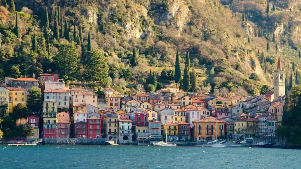 "Aire enlatado", el nuevo souvenir que ofrecen a los turistas en el Lago di Como que ha desatado la indignación