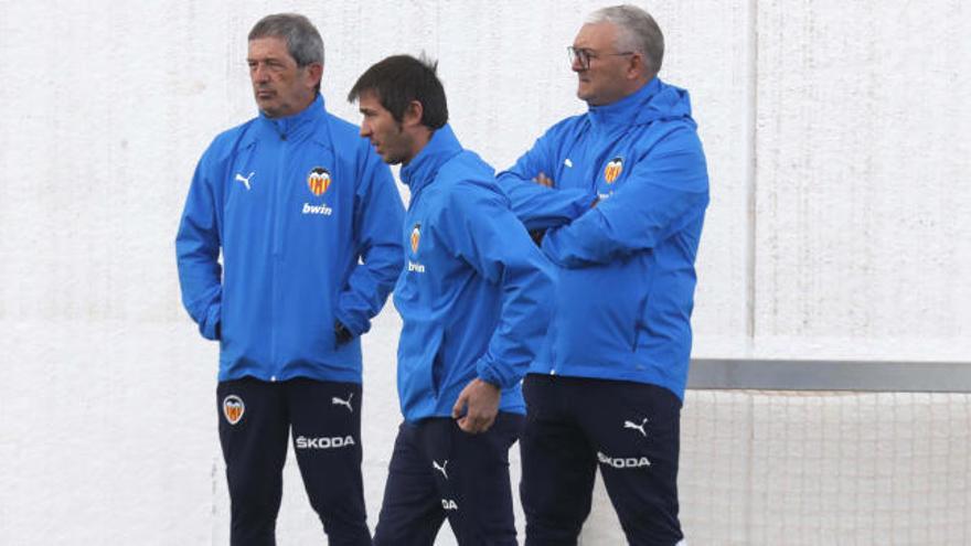 El técnico durante la penúltima sesión de entrenamiento antes del Villamarín