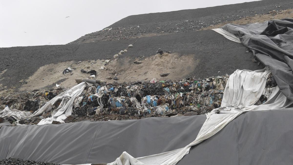 Vertedero de Areosa, en Cerceda.