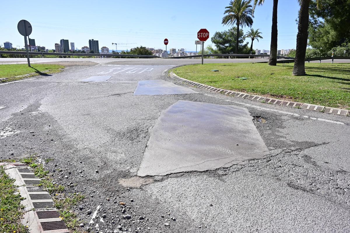 Deplorable estado del firme de las carreteras de Castellón Deplorable estado del firme de las carreteras de Castellón