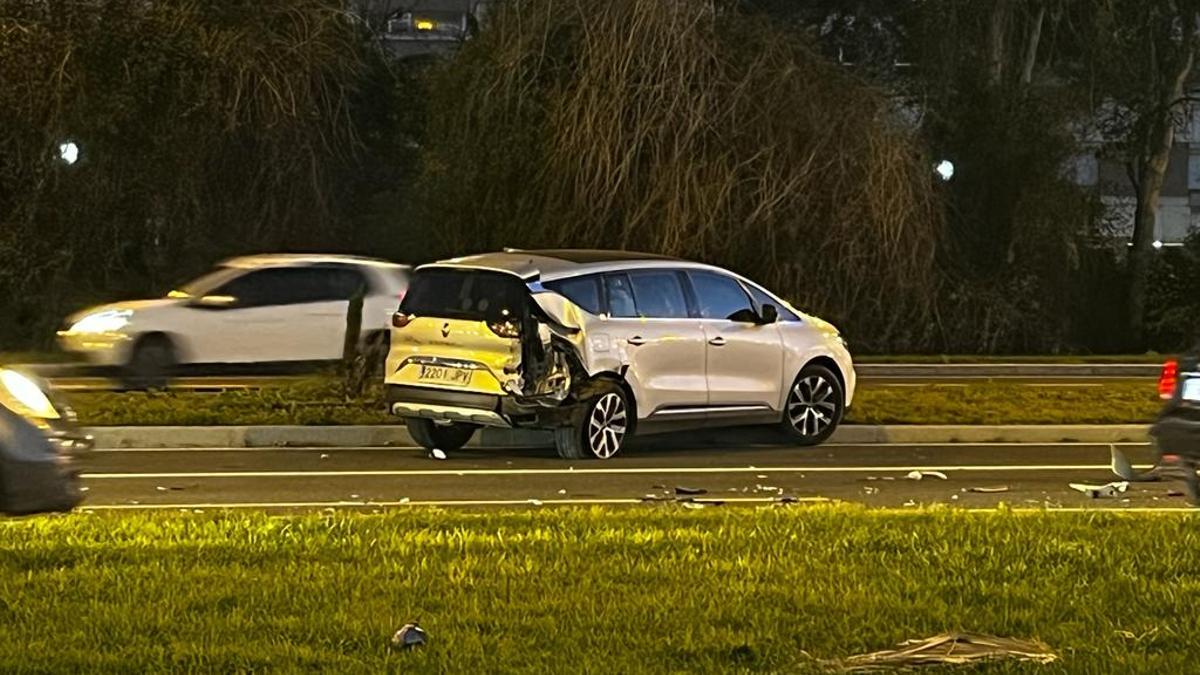 Un coche siniestrado en la colisión por alcance en la autopista de Llevant.