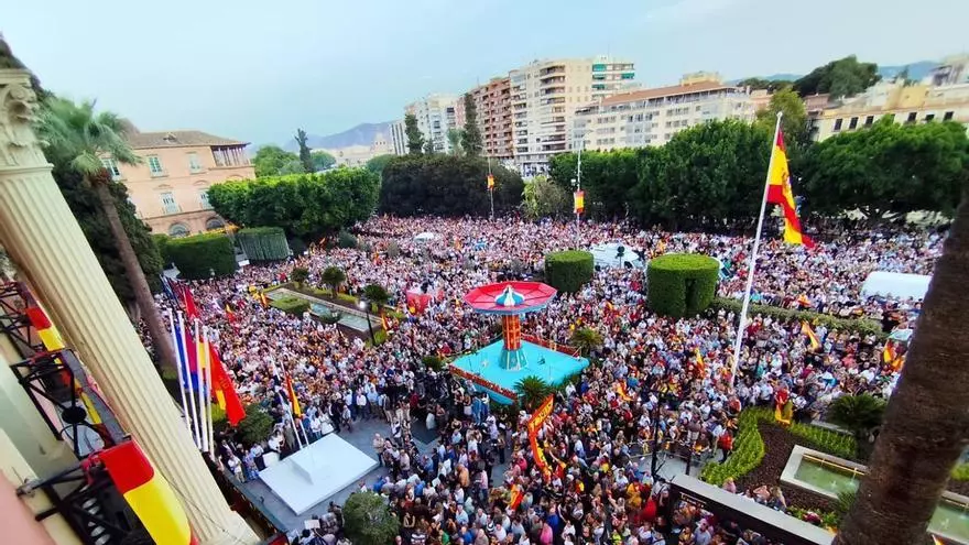 Una Glorieta abarrotada en Murcia para apoyar a Ceuta