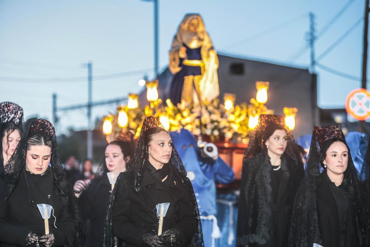 Encuentro de la Verónica y el Nazareno en Elda