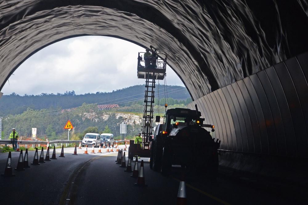 Sondeos en el túnel del corredor de Morrazo para i