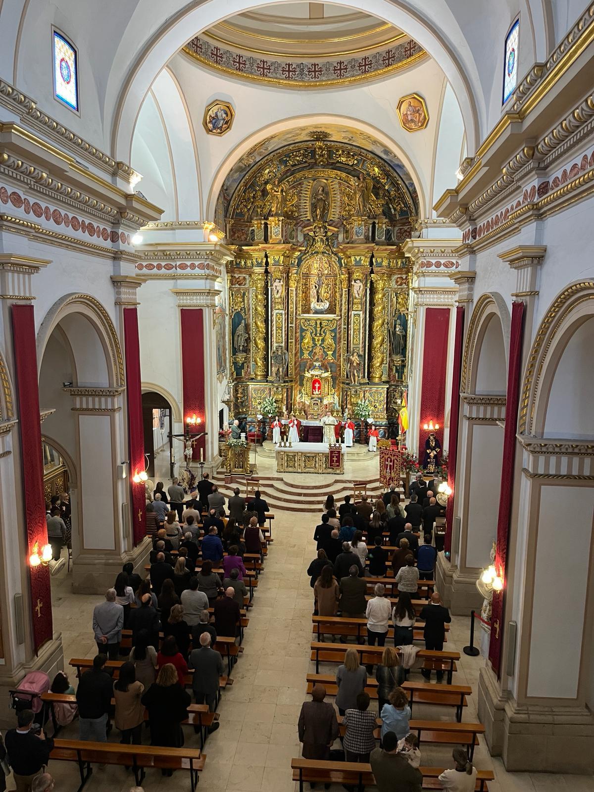 Misa solemne por el día del patrón de la parroquia.