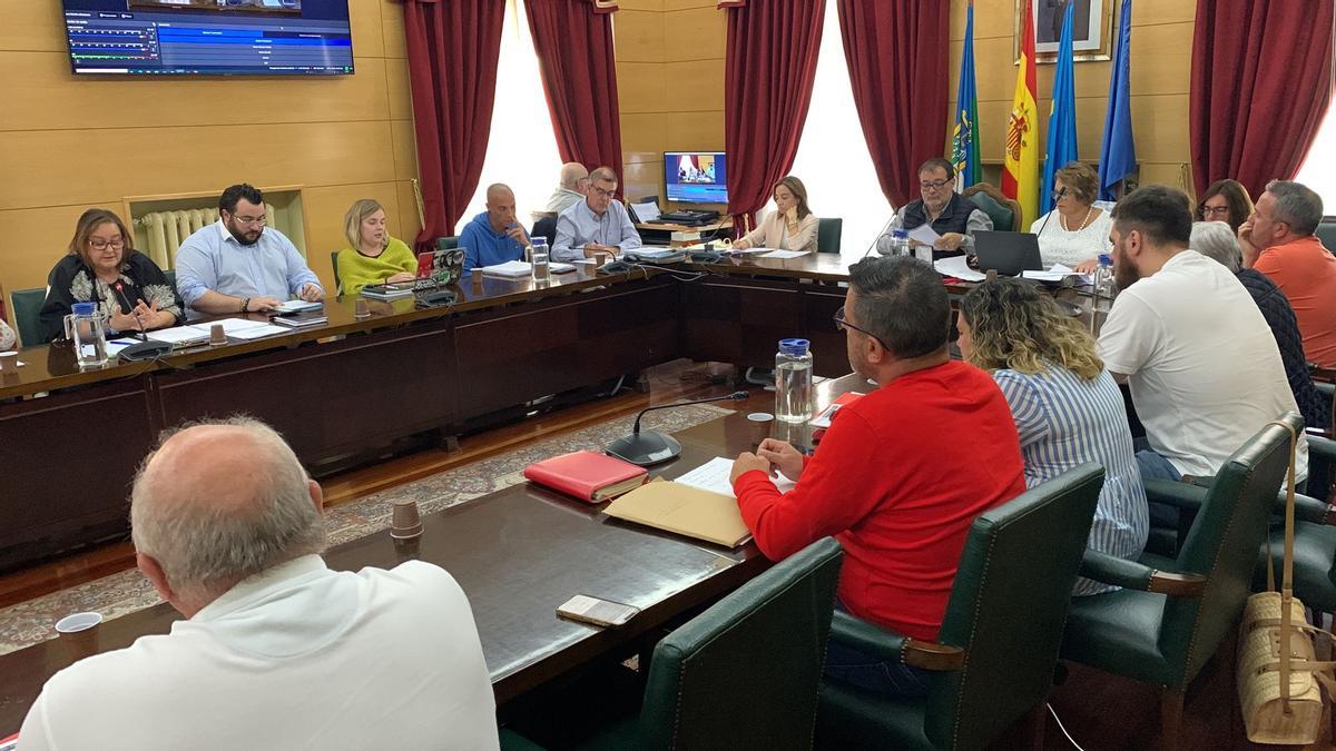 Sesión plernaria en el Ayuntamiento de Langreo