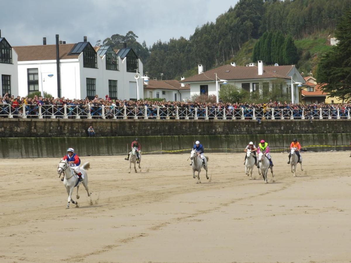 Carreras de caballos en Ribadesella.