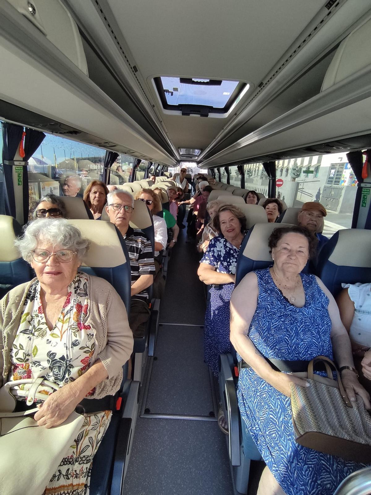 Una de las excursiones de verano en guagua.