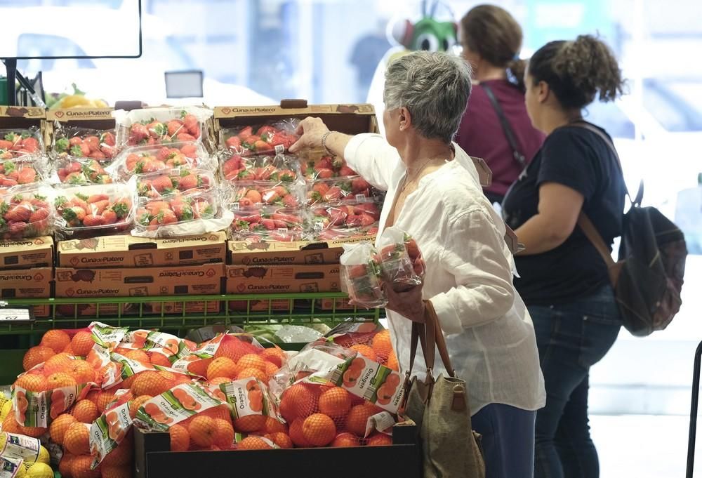 Acopio en supermercados por el coronavirus.