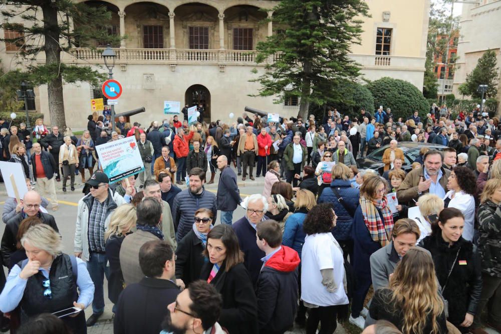 La plataforma 'Mos Movem' se moviliza contra el requisito del catalán en la sanidad pública balear