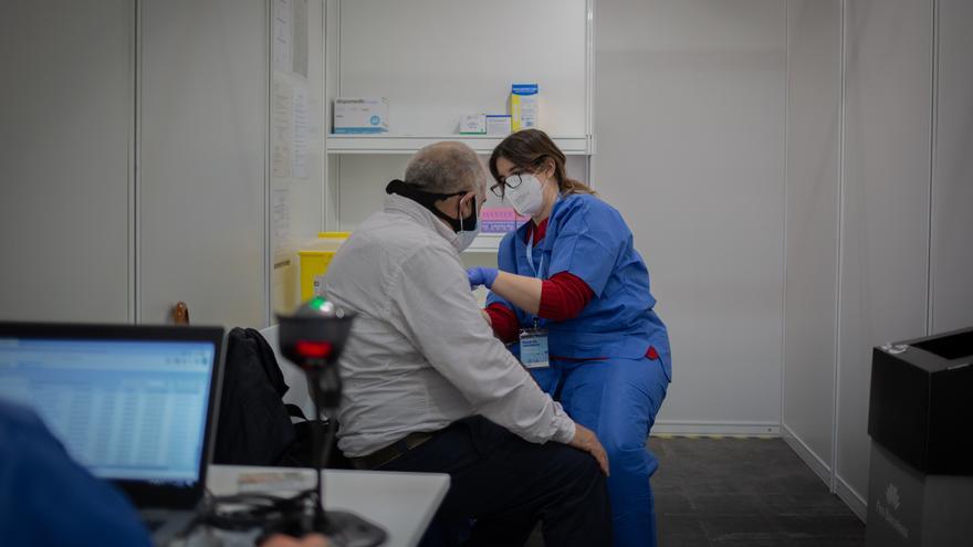 França sancionarà els sanitaris que no s&#039;hagin vacunat