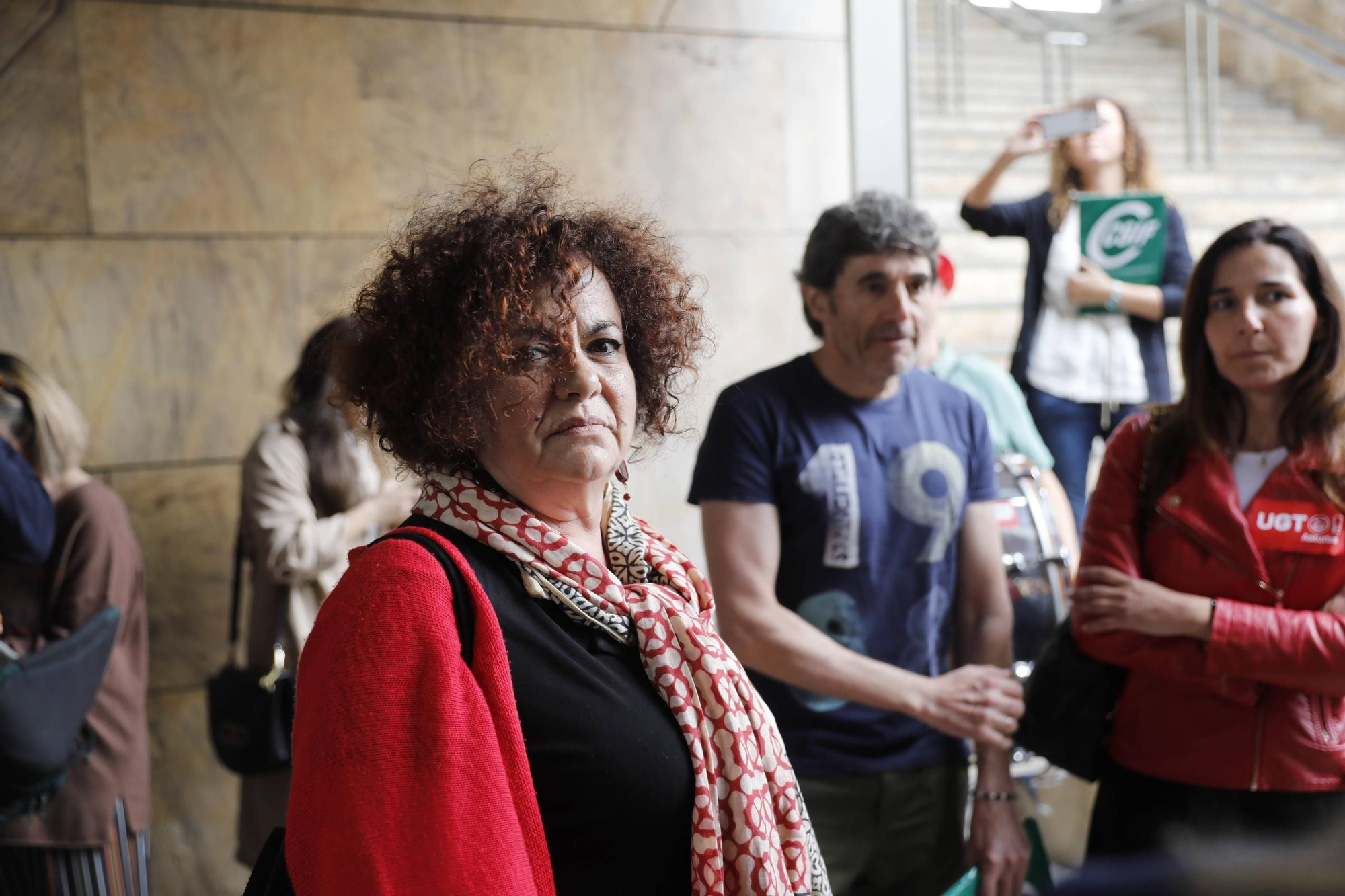 Concentración de los trabajadores del ERA para reclamar la equiparación con los servicios del Sespa