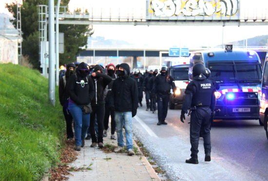 Talls i protestes a Bacelona per la reunió del 21D