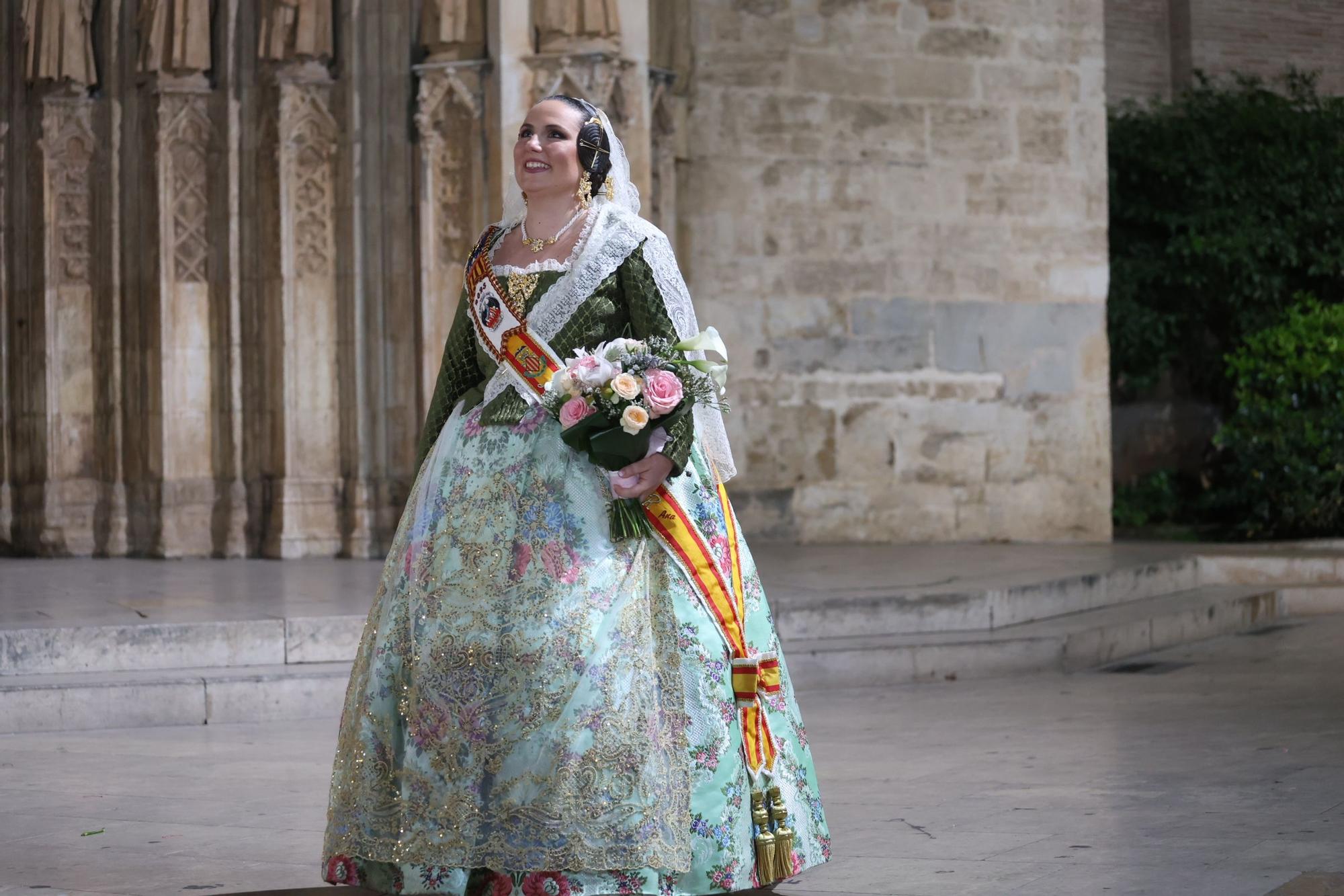 Ofrenda 2023 | Falleras Mayores e Infantiles de comisiones del 17 de Marzo (y II)