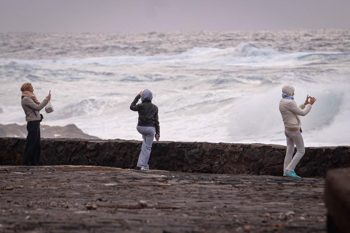 El temporal en Tenerife, en imágenes