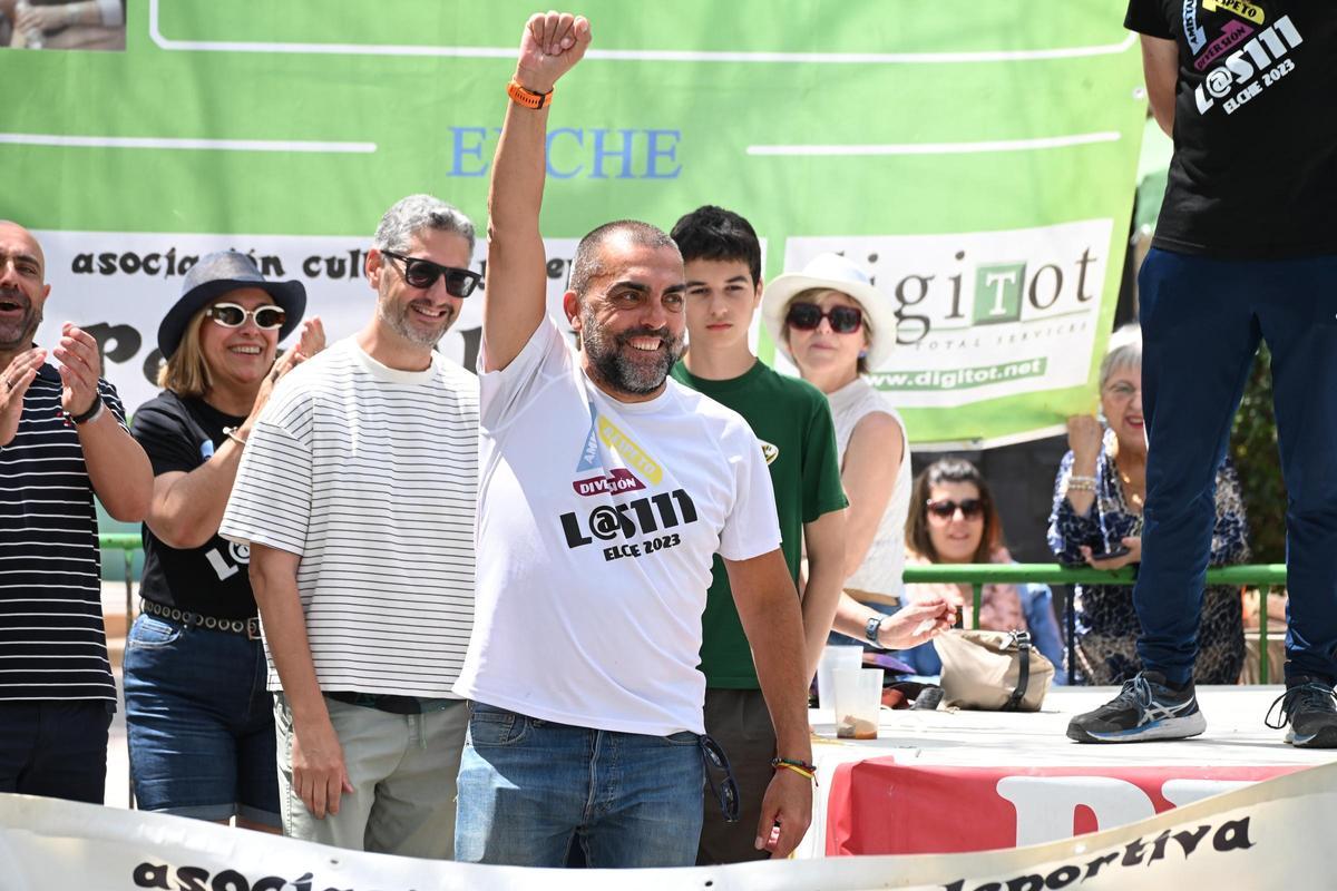 XIV Campeonato de lanzamiento de hueso de dátil de Elche, en imágenes