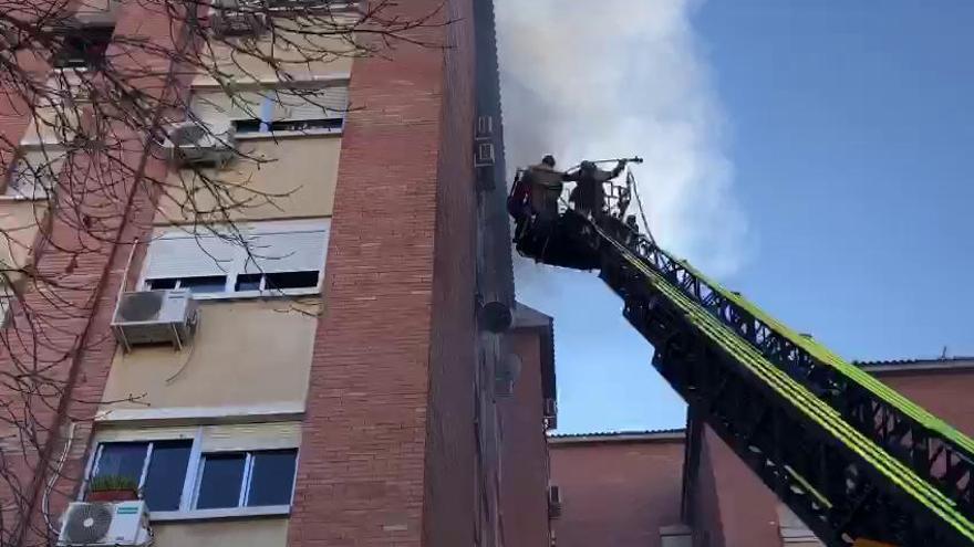 Arde una vivienda en el barrio del Infante en Murcia