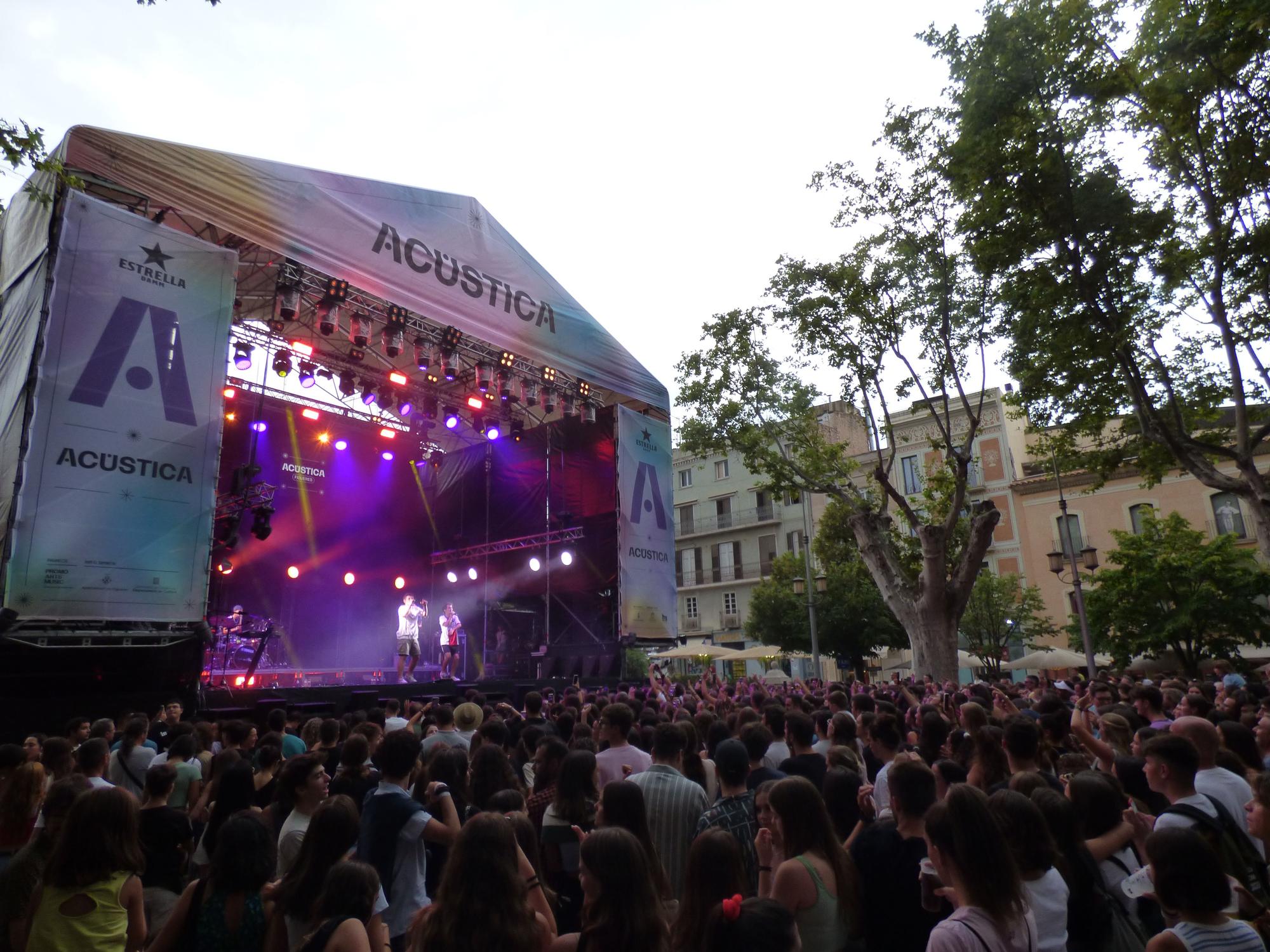 Figueres es desborda amb la tercera nit del festival acústica