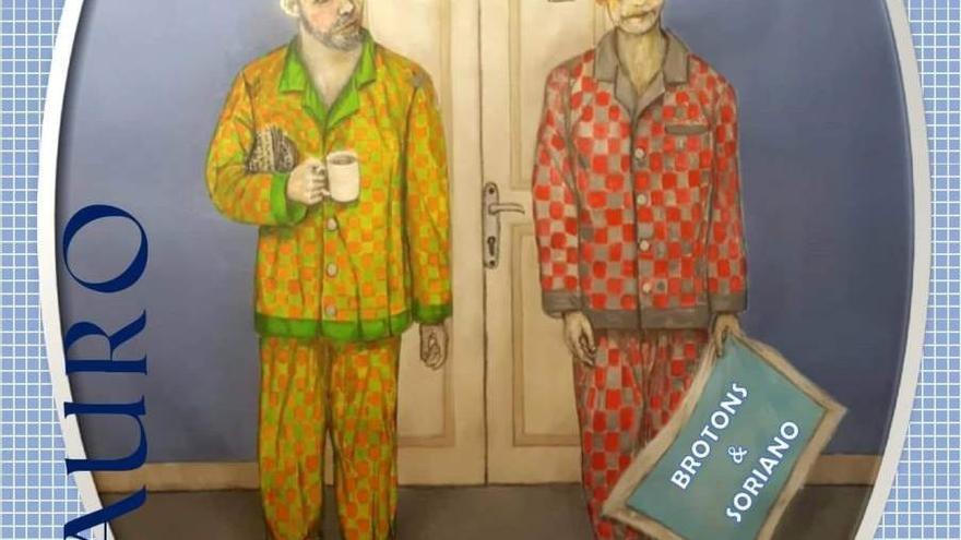 Dos hombres en pijama de cuadros