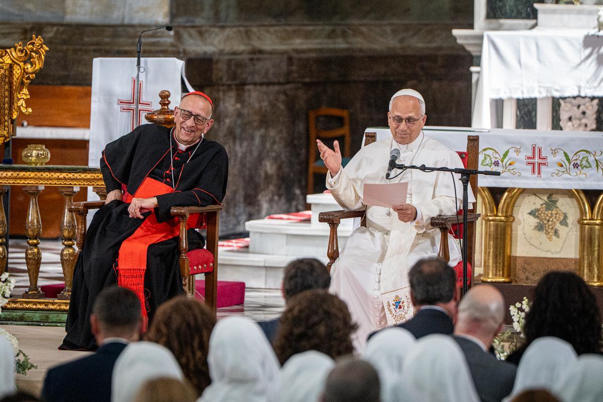 La visita del Papa León XIV en la parroquia de Sant Agustí del Raval