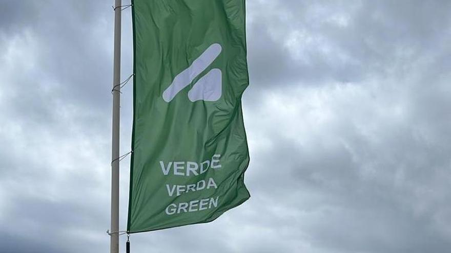 Banderas para daltónicos en las playas de El Campello