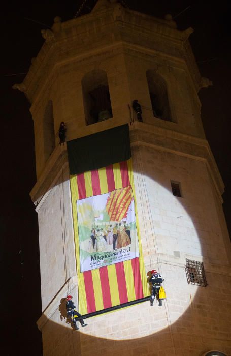 Magdalena 2017: La "Enfarolà" ilumina la noche de Castelló