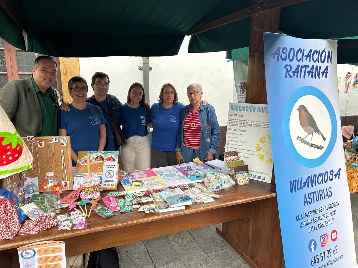 EN IMÁGENES: Feria de asociaciones de Villaviciosa