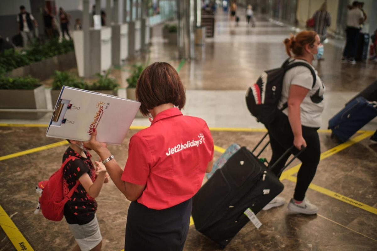 Llegada de turistas británicos Llegada de turistas británicos