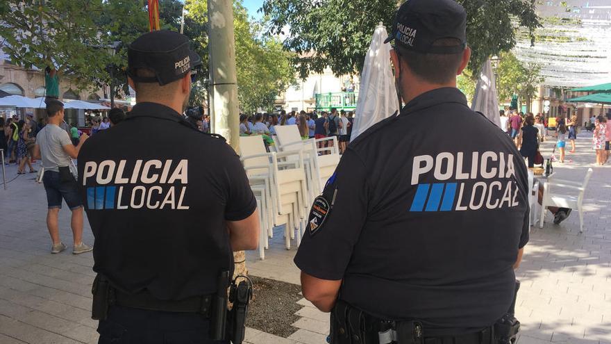 Cort ofrece 85 nuevas plazas en la Policía Local