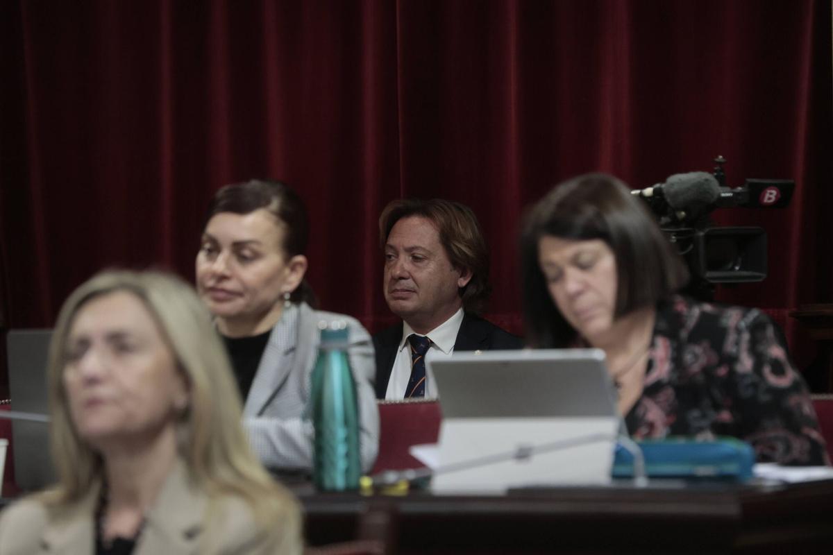 Pleno del Parlament: PP y Vox derogan la Ley de Memoria Democrática de Baleares Pleno del Parlament: PP y Vox derogan la Ley de Memoria Democrática de Baleares