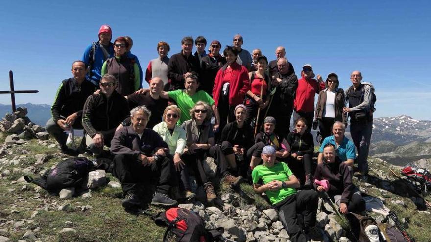 Los componentes de Cordino Astur, en su última salida a Somiedo