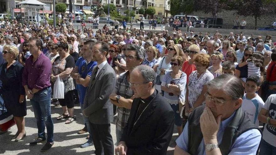 Cientos de personas se reunieron en una concentración de repulsa por la muerte de Naiara.