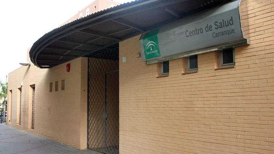 Exterior del centro de salud de Carranque.