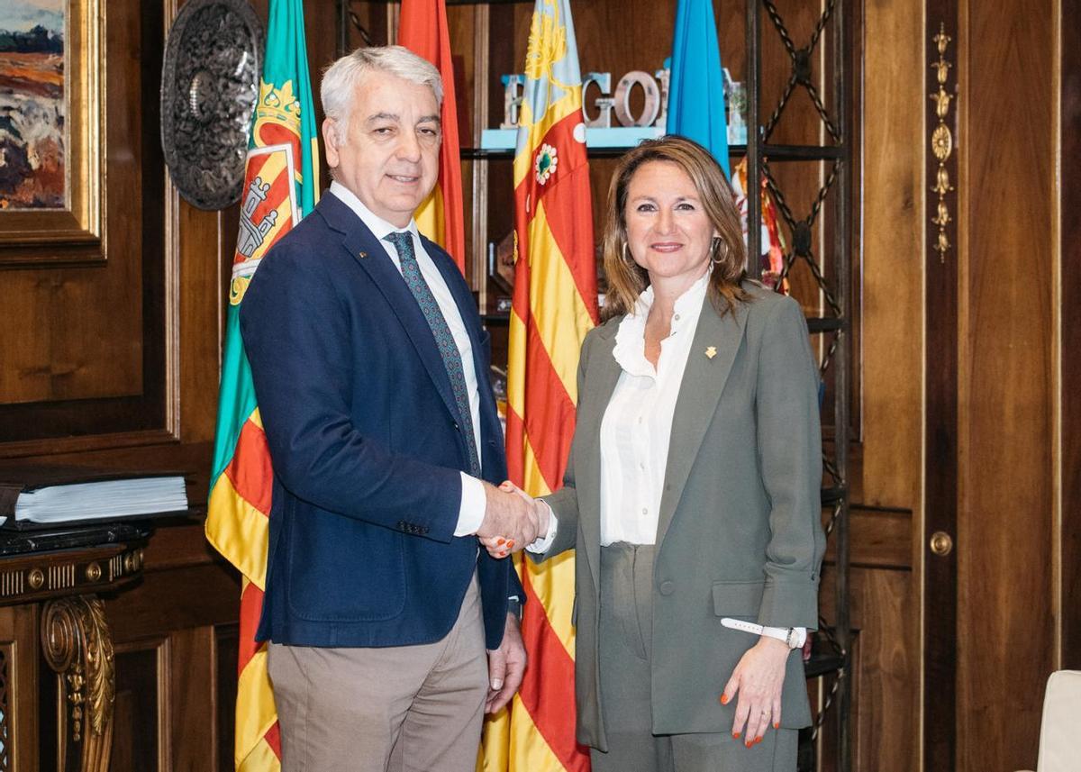 Balfagó y Carrasco, este miércoles, en el transcurso de la reunión institucional.