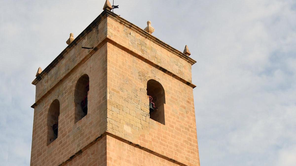 La torre campanario de la Iglesia