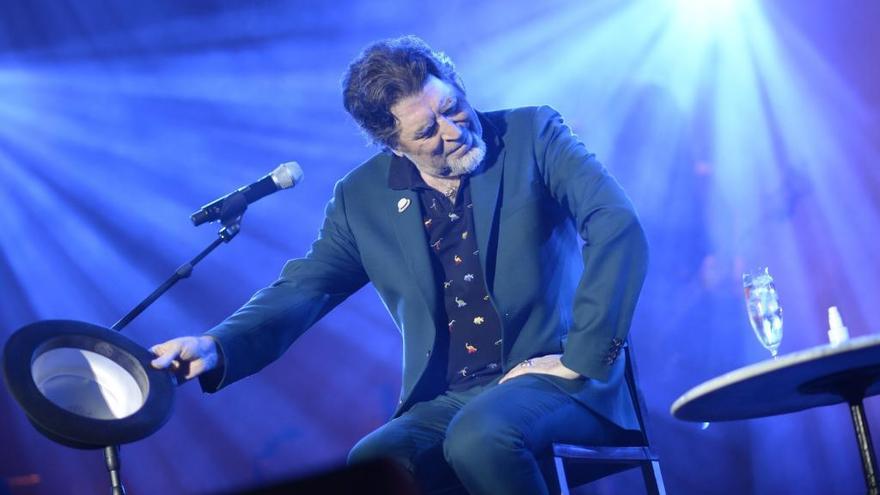 Joaquín Sabina, durante su concierto de ayer en Madrid. // Efe