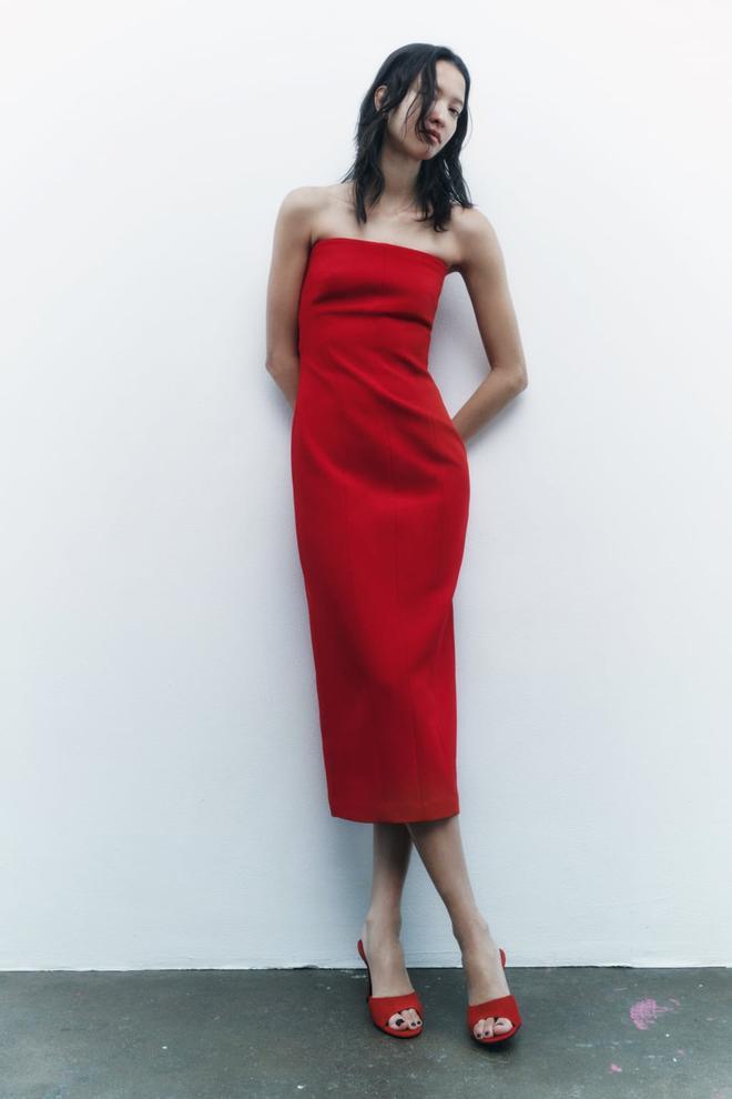 Vestido midi tubo en rojo de Zara