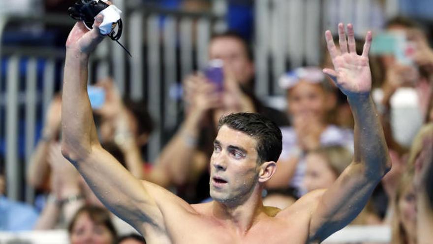 Michael Phelps celebra su victoria en el preolímpico disputado ayer