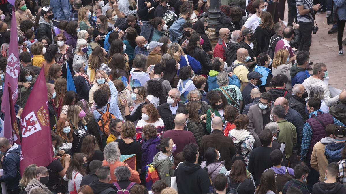 Los partidarios de la cooficialidad del asturiano se manifiestan en Oviedo