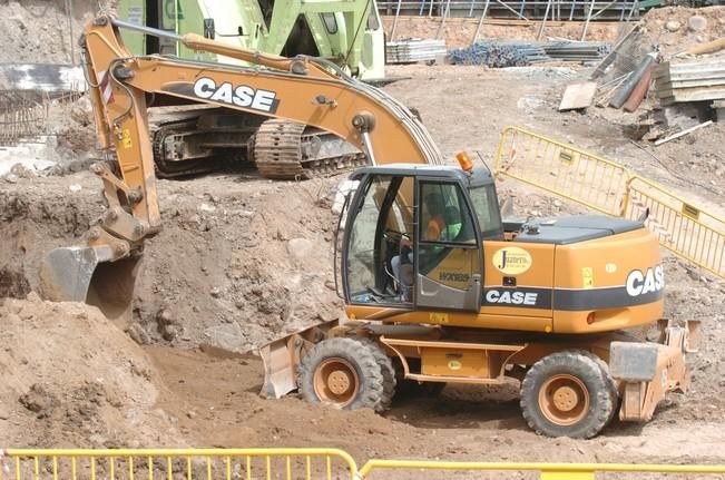 OBRA CIMENTACIONES ARCHIPIELAGO EN CIUDAD ALTA