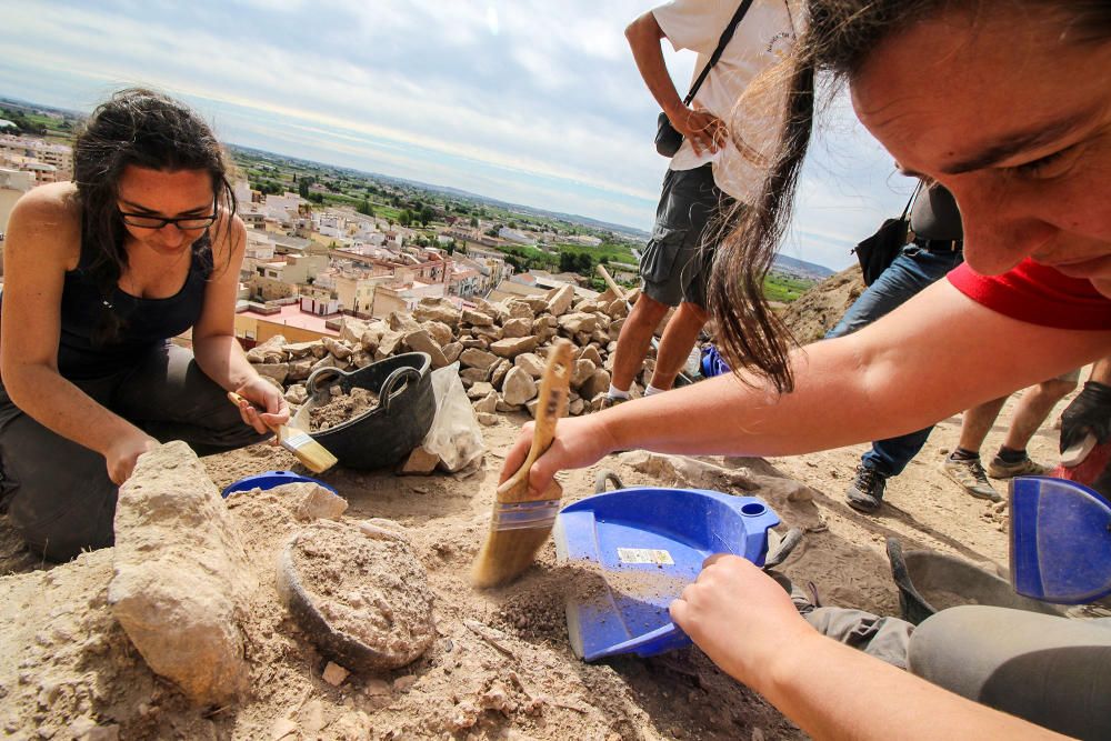 Excavaciones en el yacimiento arqueológico de Callosa de Segura