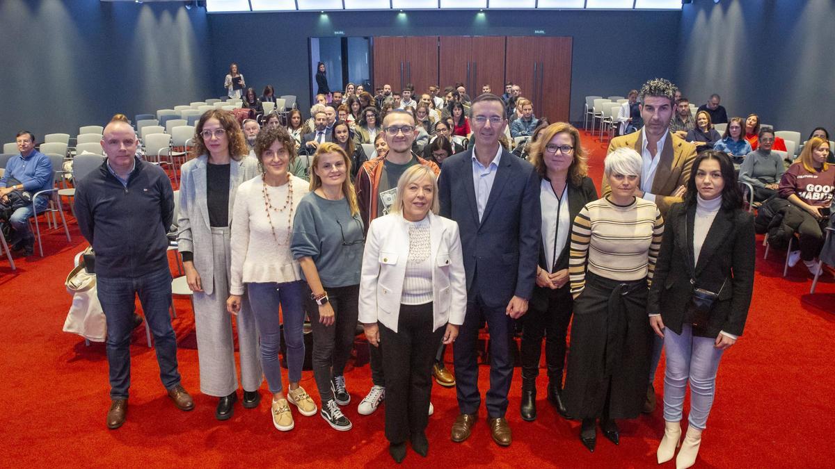 Participantes en el programa "Incorpora" de La Caixa