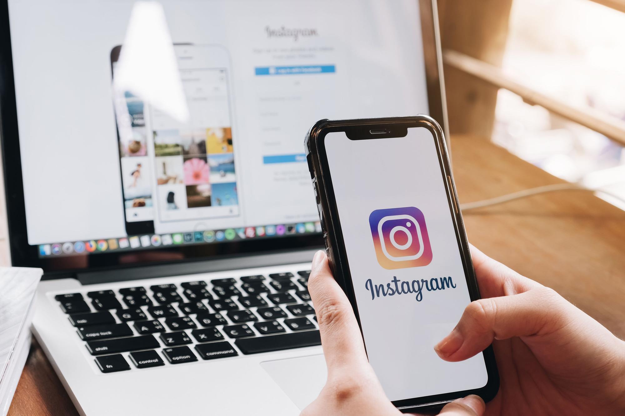 Instagram explora los perfiles grupales.